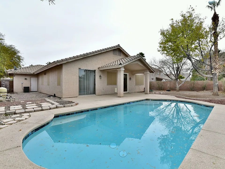 6157 Copper Crest Dr