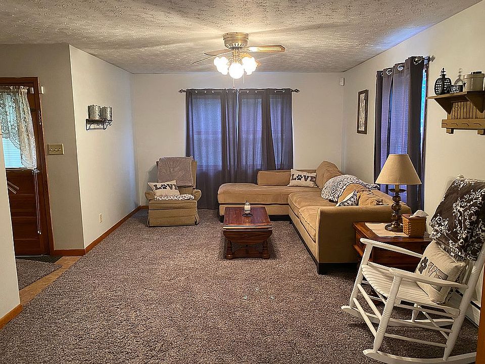 Spacious family room