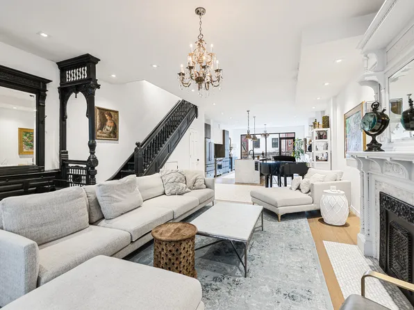 276 Halsey Street image 1 of 15