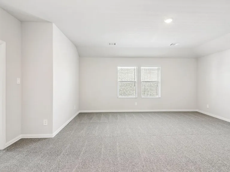 701 Easthill Dr — Photo 23