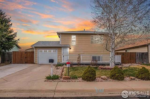 1st image of 2307 Apple Ave