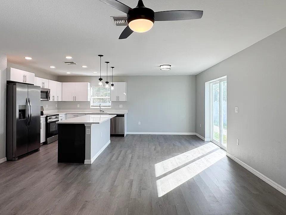 6827 San Bruno Dr