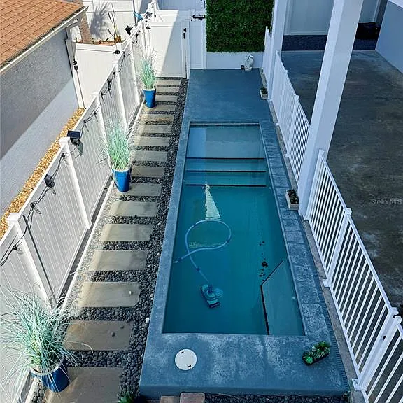 304 N 7th St — Photo 31