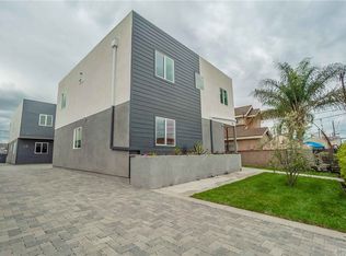 127 W Imperial Hwy, Los Angeles, CA 90061