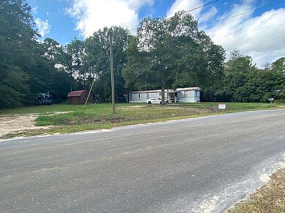2nd image of 121 Country Dr