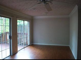 6617 Meadow Green Cir, Peachtree Corners, GA 30092