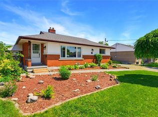 17 Broadmore Ave, Saint Catharines, ON L2M 6A4