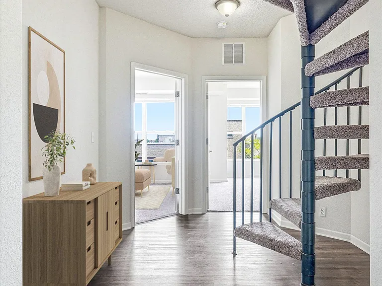 808 Berry Place — Photo 8
