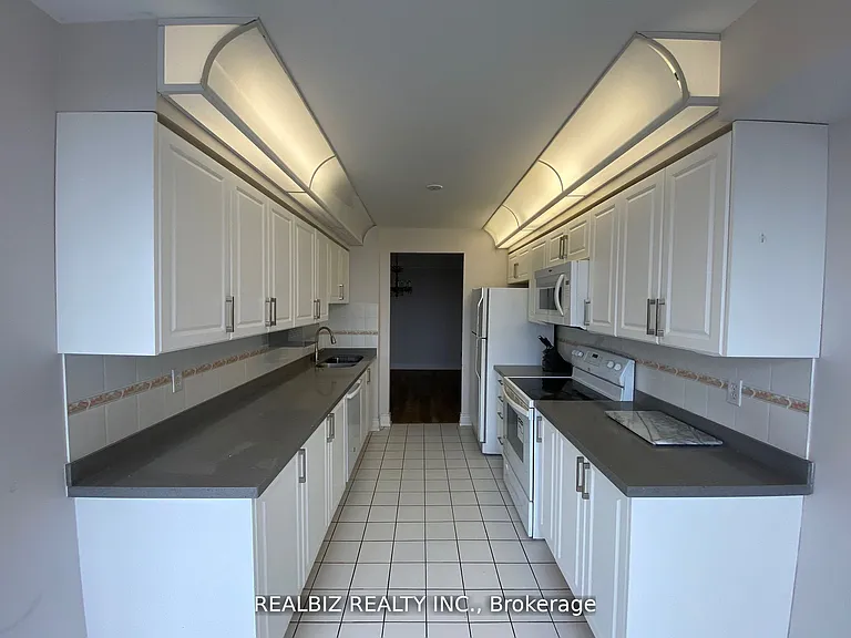 110 Promenade Cir #908 — Photo 14