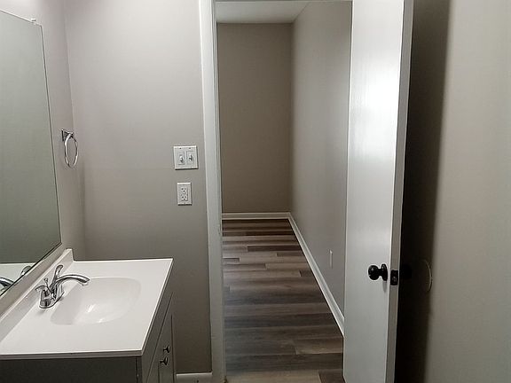 3rd image of 1000 Garden Meadows Dr #1009