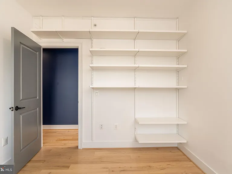 811 Upshur St NW #Penthouse 10 — Photo 34