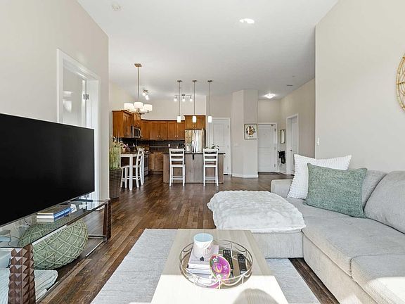 5th image of 5110 36th St #406