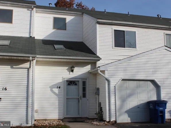 14 Coriander Dr, Lumberton, NJ 08048