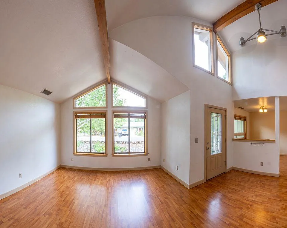 3 bed, 1533 sqft, $3,300 — Photo 4