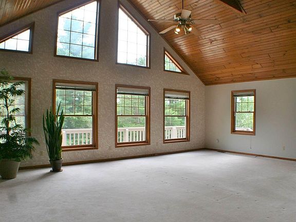 3rd image of 612 Baldwin Heights Cir
