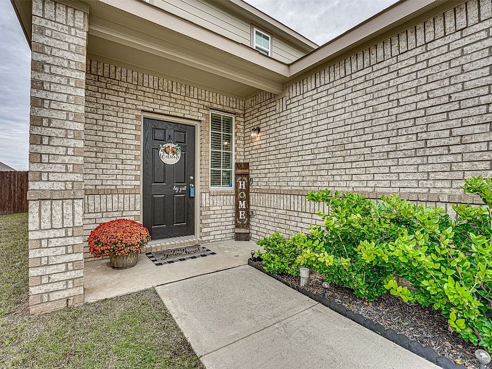 1st image of 1308 Kinglet Dr