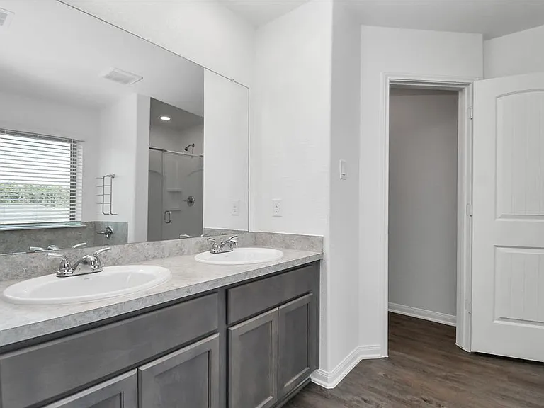 11028 Patriot Ct — Photo 30