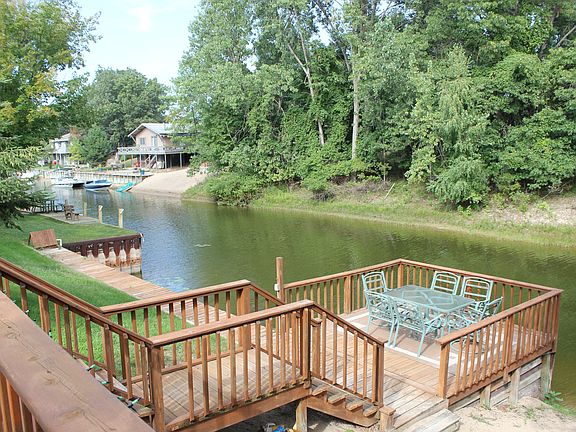 Lower Deck