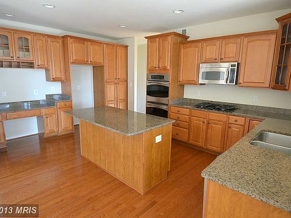 3rd image of 125 Cedar Mountain Dr