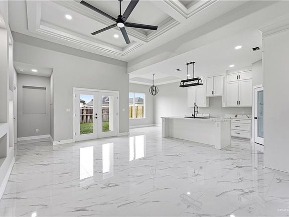 3rd image of 2705 E Comal Rd