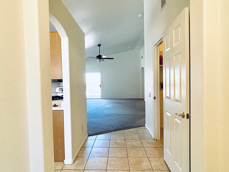 7774 E Castle Valley Way — Photo 3