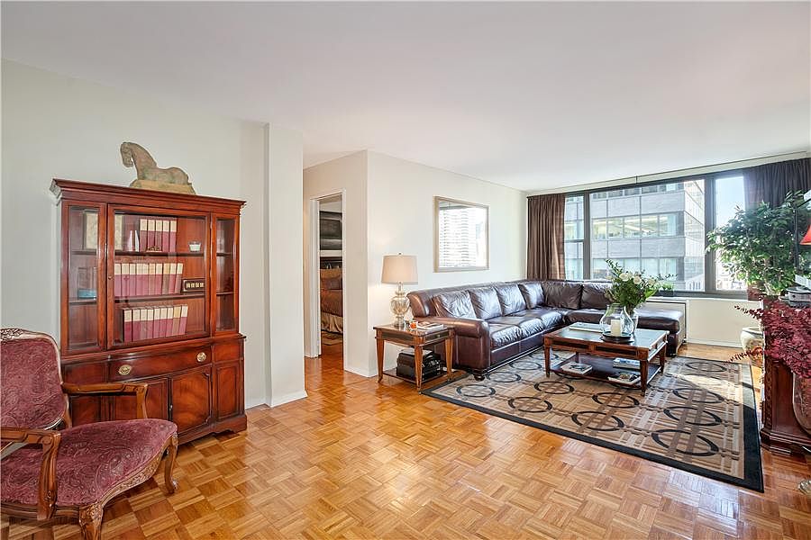 1st image of 117 E 57th St #24FG
