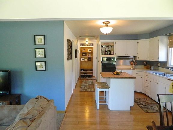 3rd image of 2223 Huron St
