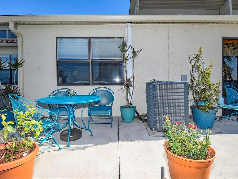 2225 Cypress Ct #2C — Photo 28