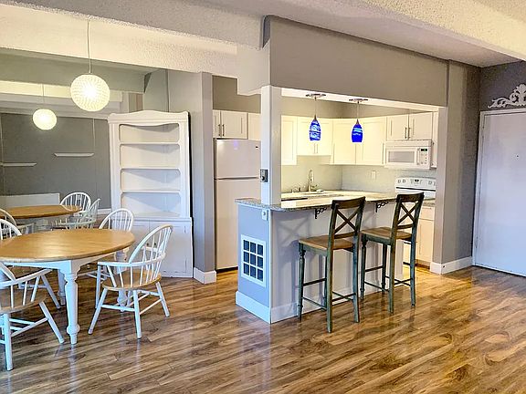 2nd image of 551 N Pearl St APT 604