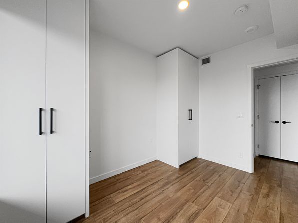 1 bedroom rental in Surrey — photo 8