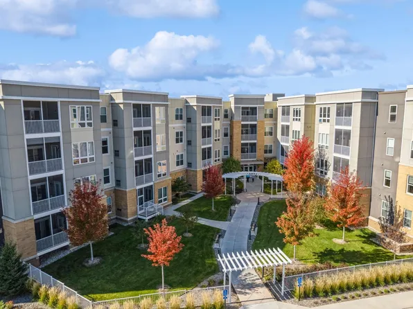 7070 153rd St W APT 211, Apple Valley, MN 55124