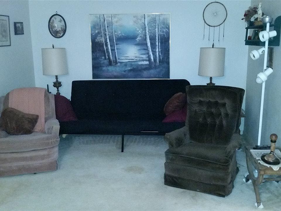 2nd image of 115 Emperado Way