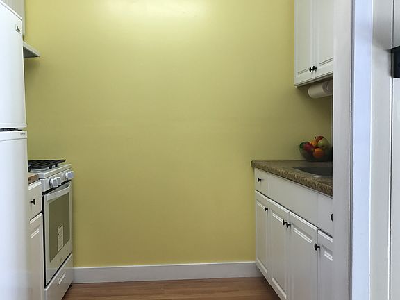 3rd image of 17035 Melody Ln