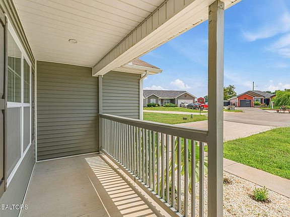 5th image of 125 Hartfield Ln