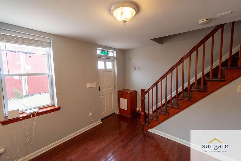 2 bed, 1.5 bath, 999 sqft, $2,200 — Photo 4