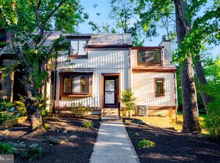 1501 Scandia Cir, Reston, VA 20190