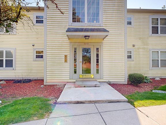 2nd image of 2213 S Huron Pkwy APT 2