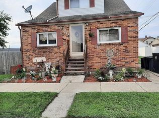224 Goodell St, Wyandotte, MI 48192
