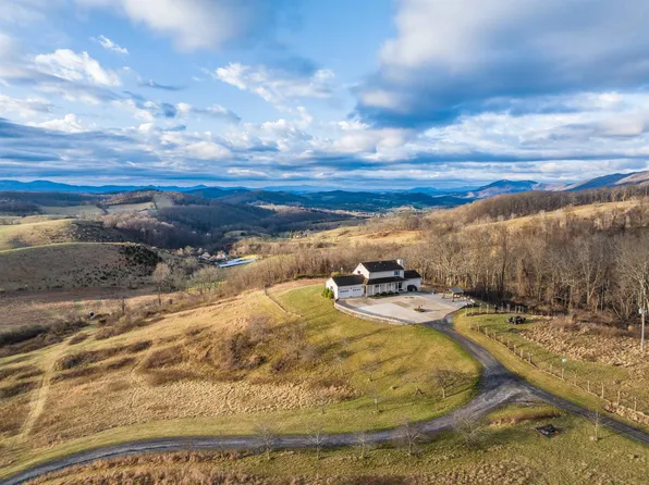 148 Troxel Gap Rd, Middlebrook, VA 24459