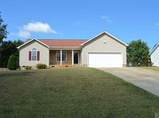 1633 Farmington Hills Dr, Conover, NC 28613