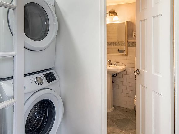 5th image of 305 E 40th St APT 16M