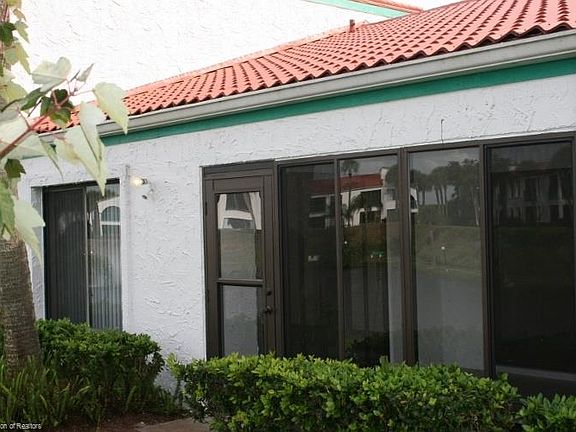 3rd image of 6750 Us Highway 27 N APT V4c