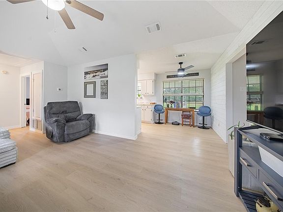 5th image of 6911 Ching Lynch Rd