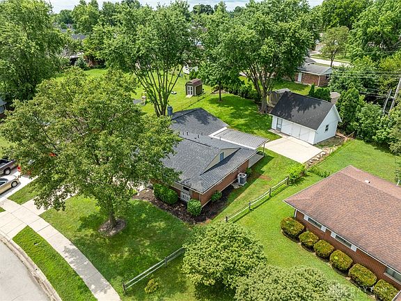2nd image of 329 Brownstone Dr