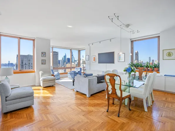 524 East 72nd Street image 4 of 20