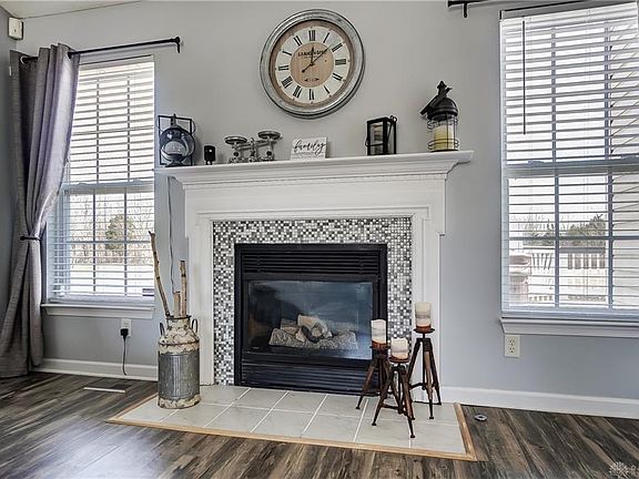 5th image of 10109 Edgerton Dr