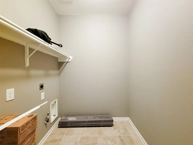 14202 Persimmon Woods Dr — Photo 25