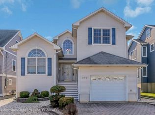306 Washington Ave, Point Pleasant Beach, NJ