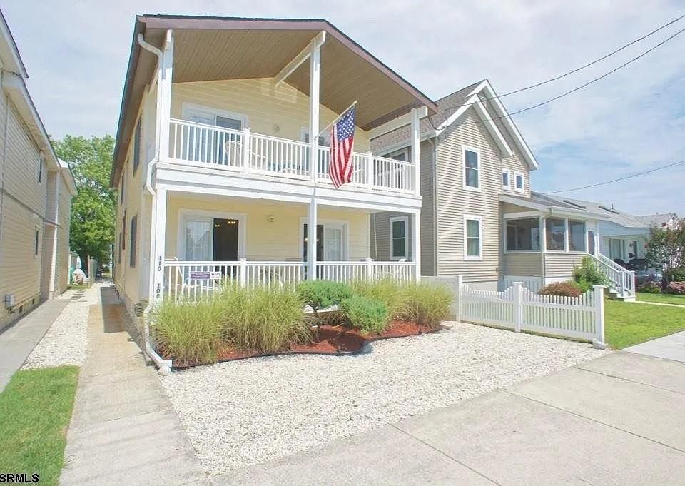 1st image of 110 Wesley Ave #B