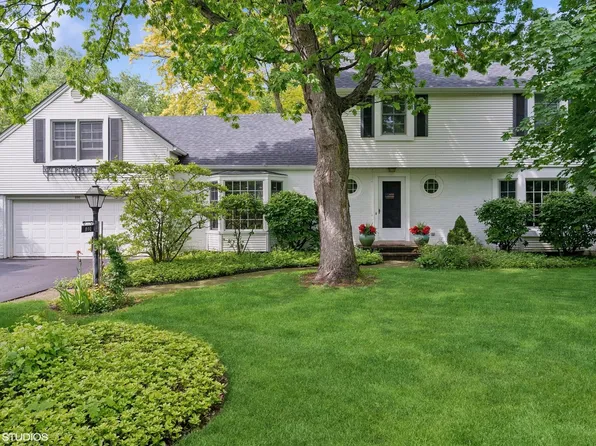 800 Longwood Dr, Lake Forest, IL 60045